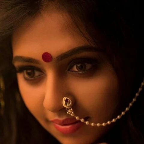 ''கல்யாணம் அடிமையாக்கும்னு தோணிச்சுன்னா பண்ணிக்க மாட்டேன்!'' - லட்சுமி மேனன் #AcceptTheWaySheIs