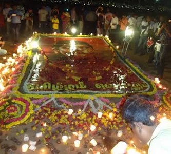 மெரீனாவில் தமிழினப் படுகொலை நினைவேந்தல்: மெழுகுவர்த்தி ஏந்தி அஞ்சலி!