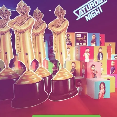 பிரமாண்டமேடையில் ஆனந்த விகடன் சினிமா விருதுகள் நிகழ்ச்சி!