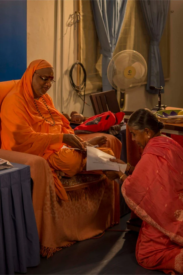 "உண்மையில் நீ எல்லையற்றவன். எது பரிபூரணமானதோ அது நீதான்" - கோவையில் ஜகதாத்மானந்த சரஸ்வதி சுவாமிகள் உரை!