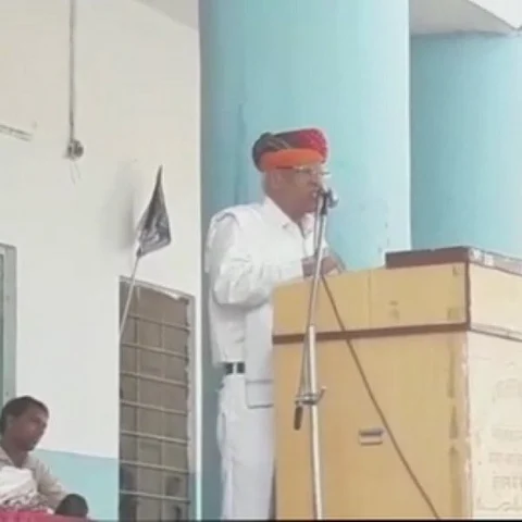 `பிரிட்டிஷ் அரசு இல்லாவிட்டால் அம்பேத்கர் இல்லை!’ - பகுஜன் சமாஜ் சர்ச்சைக் கருத்து