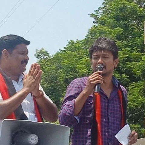 ``அண்ணன் ஜெயக்குமாரை நினைவிருக்கிறதா?”- பிரசாரத்தில் கலகலத்த உதயநிதி