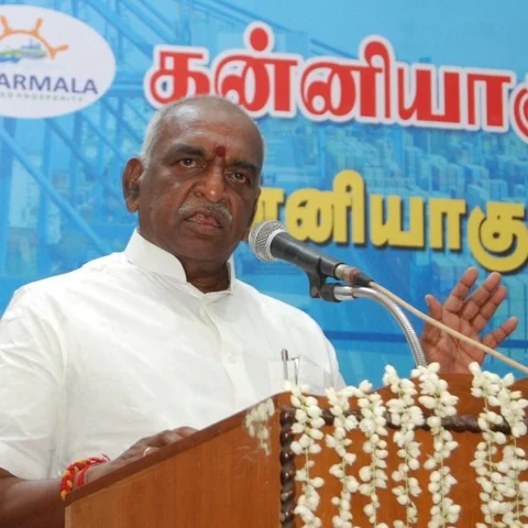 `நீங்கள் மீனவர்களைச் சாகடிக்கக்கூடியவர்கள்!’ - ஆவேசமான பொன்னார்