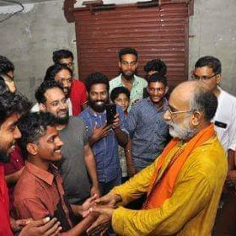 தொகுதி மாறி ஓட்டுக் கேட்ட பா.ஜ.க அமைச்சரால் கலகலப்பு!
