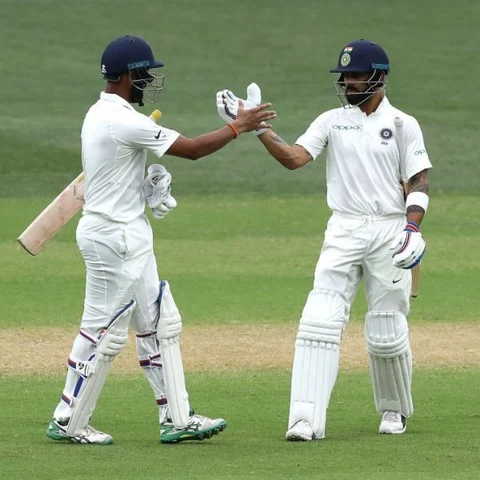 சச்சின், டிராவிட், லட்சுமண் வரிசையில் கோலி; மீண்டும் கைகொடுத்த புஜாரா - முன்னிலையில் இந்தியா