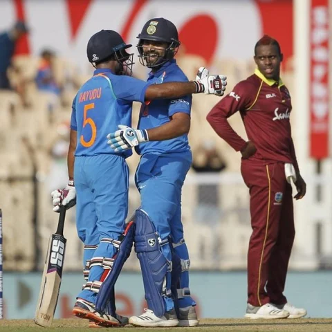``200 அடிச்சிருனு அவர் சொன்னார்... ப்ச்..!’’ - ரோஹித் ஷர்மா
