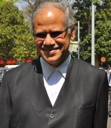 அரசியலை உள்ளே கொண்டு வராதீர்கள்! ( ஜெ. வழக்கு விசாரணை -2)