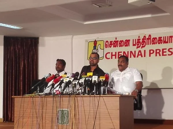 `என் மனைவியை மூளைச்சலவை செய்துள்ளனர்!'- நடிகர் பாலாஜி குற்றச்சாட்டு