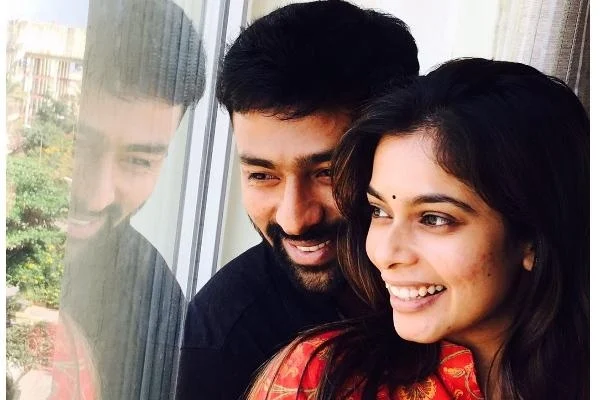 ”என் மாமனார் எனக்கு அப்பா சார்!” - நெகிழும் பாக்யராஜின் மருமகள் கீர்த்தி