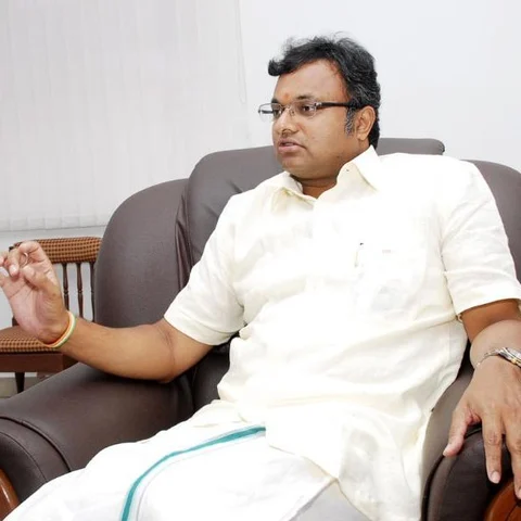 `காங்கிரஸின் பலம் மற்றும் கூட்டணிக் கட்சிகளின் ஆதரவுடன் வெற்றிபெறுவேன்!’ - கார்த்தி சிதம்பரம்