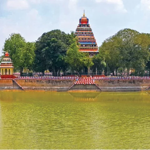 அன்னை மீனாட்சிக்குப் பிரியமானவள்... - தெப்பக்குளம் மாரியம்மன்!