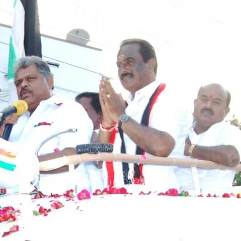 `நாடு பாதுகாப்பாக இருக்க பா.ஜ.க மீண்டும் ஆட்சிக்கு வர வேண்டும்!' - ஜி.கே வாசன் பேச்சு