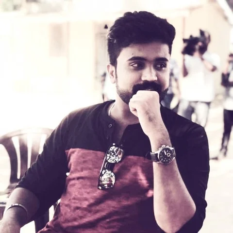 “சீரியல்லதான் வில்லன்.. சீரியஸா நான் ஹீரோ!” - ‘நீலி’ விகாஷின் மறுபக்கம்!