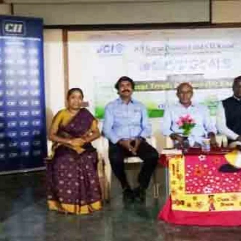 கரூர் கல்வியியல் கல்லூரியில் சுற்றுச்சூழல் விழிப்புஉணர்வு கருத்தரங்கு!.
