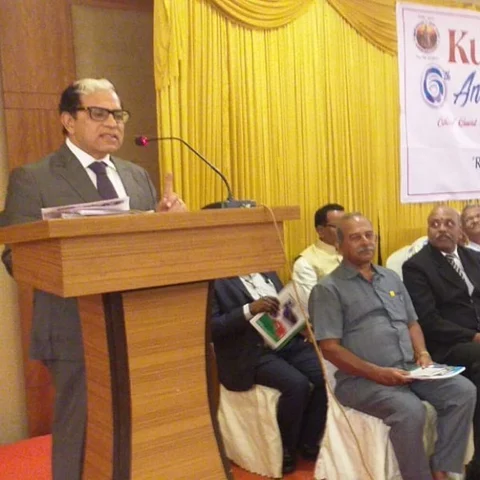 `அரசியலமைப்பின் அடிப்படை கட்டமைப்பை சீர்குலைக்க அதிகாரம் இல்லை' - நீதிபதி ஏ.கே.சிக்ரி!