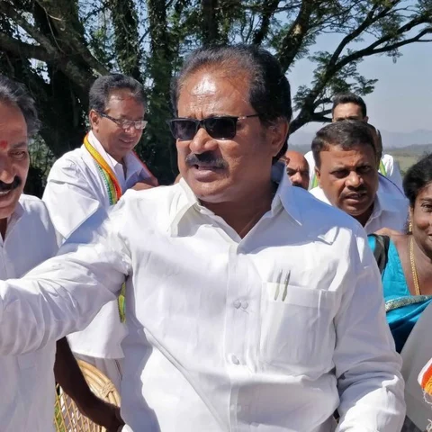 `சித்தராமையாவுடன் பேசத் தயார்'- சொல்கிறார் திருநாவுக்கரசர்