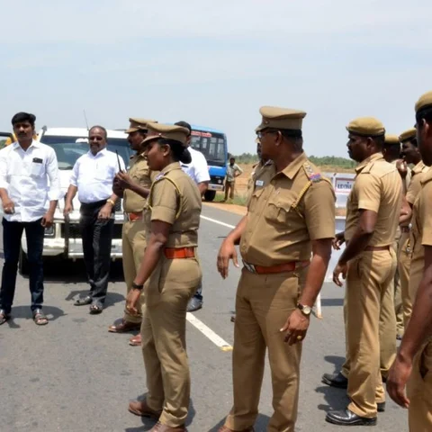 தஞ்சை விமானப்படை தளத்தை முற்றுகையிடச் சென்ற அமைப்பினர் கைது! கந்தர்வகோட்டையில் பரபரப்பு