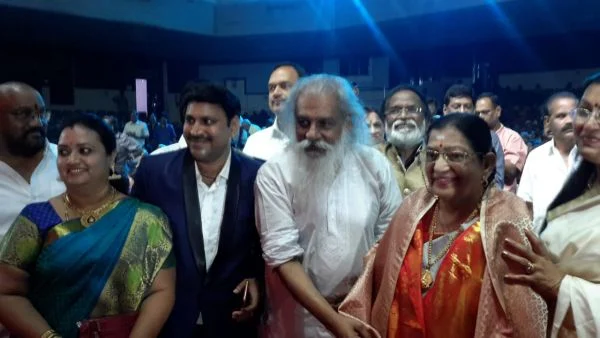 சுசீலாவுடன் யேசுதாஸ்