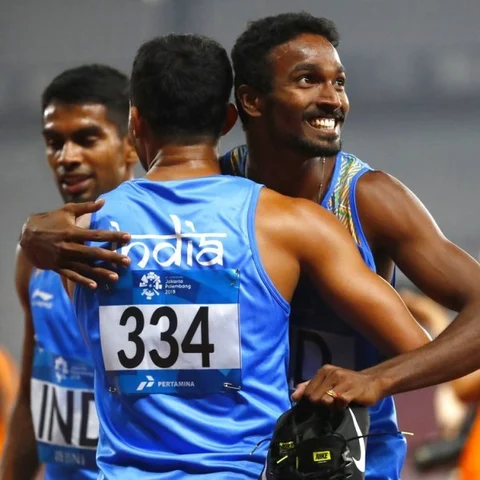 `அன்று வெள்ளி; இன்று தங்கம்' - ஓட்டப்பந்தயத்தில் கலக்கிய இந்திய வீரர்கள்! #AsianGames2018