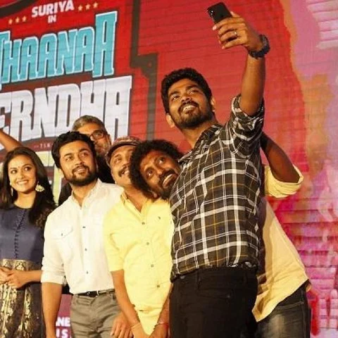 ``ஃபர்ஸ்ட் டே ஃபர்ஸ்ட் ஷோ என் படத்தை தியேட்டரில் பார்க்கணும்னு ஆசை..!” - சூர்யா