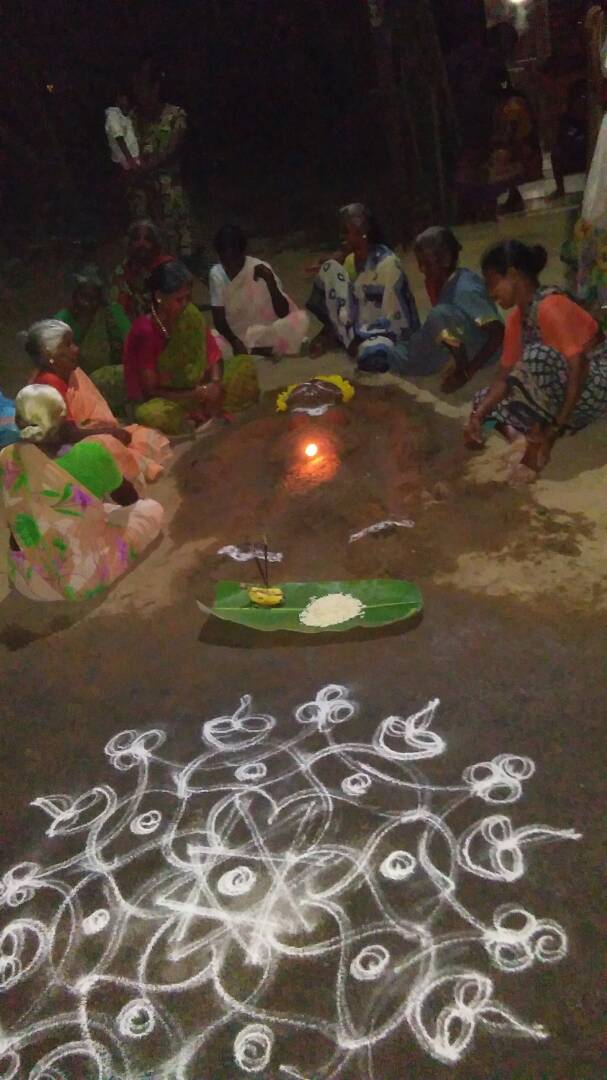 தஞ்சை மாவட்டத்தில் மழை வேண்டி பெண்கள் ஒப்பாரி!