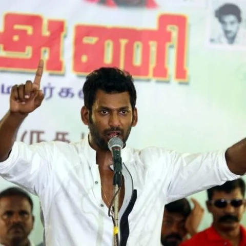 “துபாயில் ஸ்டார் நைட்; சென்னையில் விருது விழா!” விஷால் அதிரடி #VikatanExclusive
