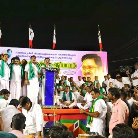 “என்எல்சி நிறுவனத்தை இழுத்து மூடும் நிலை ஏற்படும்” - நெய்வேலியில் தினகரன் காட்டம்
