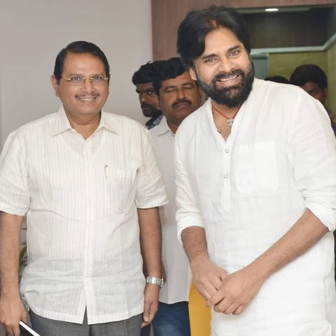 `ஜெயலலிதாவின் திறமைகள்; ஆந்திராவின் நம்பிக்கை' - பவன் கல்யாண் கட்சியில் இணைந்தார் ராம மோகன ராவ்!