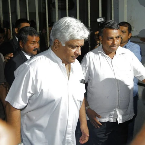 இலங்கை துப்பாக்கிச் சூடு சம்பவம் - அர்ஜுனா ரணதுங்க ஜாமீனில் விடுதலை...!