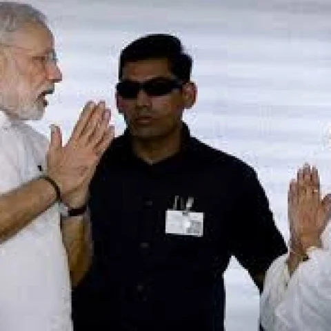 `நீங்கள் என்னை அடித்தால், அது எனக்கு ஆசீர்வாதம்!' - மம்தாவுக்கு மோடி பதில்