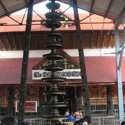 சபரிமலையைத் தொடர்ந்து அடுத்த சர்ச்சை - ஆண்கள் சட்டையுடன் கோயிலுக்குள் செல்லக் கோரிக்கை!