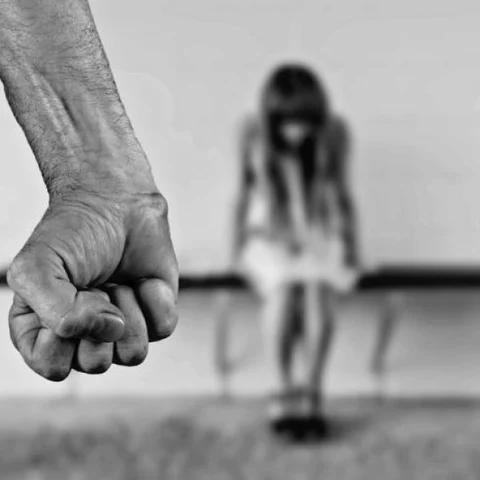 `நைசாகப் பேசி வலையில் விழவைப்பான்!' - பாலியல் துன்புறுத்தலால் பாதிக்கப்பட்ட கோவைக் கபடி வீராங்கனை புகார்