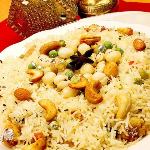 மசூர்டால் புலாவ், கேஷு தம் புலாவ், மக்னா மலாய் கறி... வீக் எண்ட் ஸ்பெஷல் ரெசிப்பிகள்!