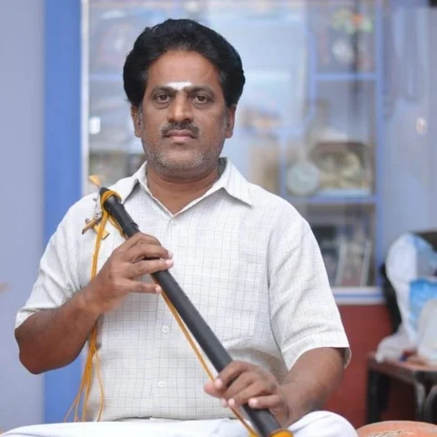 விபூதி, சந்தனத்துடன் இந்துக் கோயில்களில் நாதஸ்வரக் கச்சேரி! - மதுரையைக் கலக்கும் இஸ்லாமியக் கலைஞர்