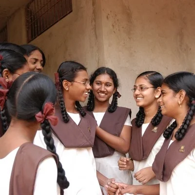 'விடுமுறையில் வகுப்பு நடத்தக்கூடாது'- தனியார் பள்ளிகளை அரசு எச்சரிக்கும் காரணம் இதுதான்!