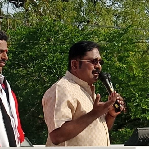 `தம்பிதுரையின் செயலற்ற போக்குக்கு இதுவே உதாரணம்' - டி.டி.வி. தினகரன் குற்றச்சாட்டு!