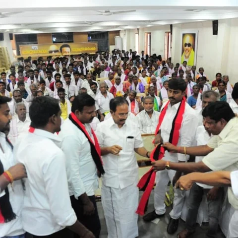 ‘அங்கு கொள்கையும் இல்லை; பாதுகாப்பும் இல்லை’ - தி.மு.கவில் இணைந்த பா.ம.க-வினர்