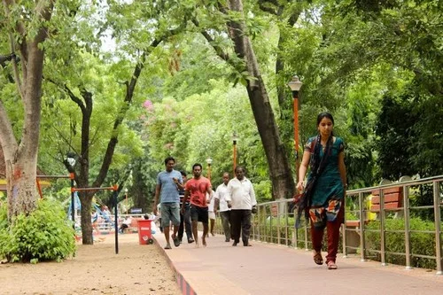 வாக்கிங் சென்றால் மூளைக்கு நல்லதாம்...!
