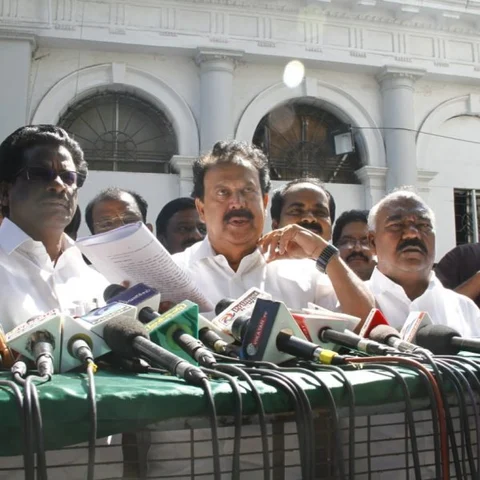 `பொங்கல் பரிசுத் திட்டத்தில் ரூ.25- 30 கோடி ரூபாய் முறைகேடு!’ - தி.மு.க குற்றச்சாட்டு