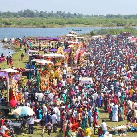 வெகுவிமரிசையாக நடந்த கடலூர் தென்பெண்ணை ஆற்று திருவிழா!