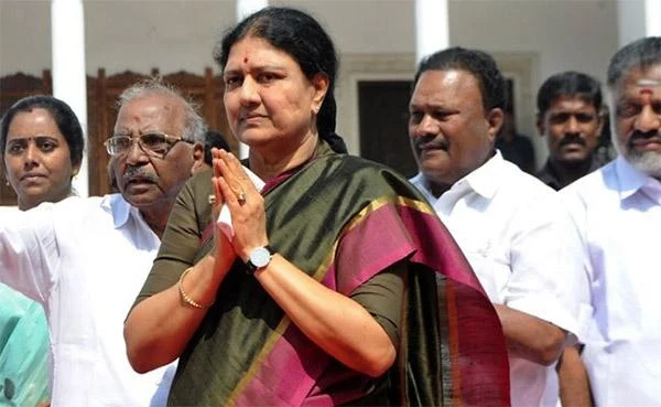 செல்வாக்கை சரிக்கட்டுமா சசிகலா அணி..? தினகரன் ஜாமீன் பின்னணி!