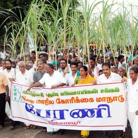 எங்கே அந்த ரூ.1620 கோடி? கொதிக்கும் கரும்பு விவசாயிகள்!