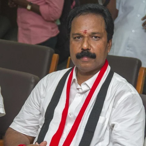 'வேலையைப் பாருங்க மாப்பிள்ளை!' - பெரம்பலூர் வேட்பாளரிடம் பாசத்துடன் சொன்ன முதல்வர்!