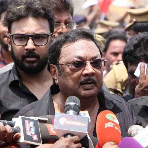 `நான் தலைவன் அல்ல; தனி ஒருவன்' - ஆதரவாளர்களுக்கு நன்றி தெரிவித்த அழகிரி