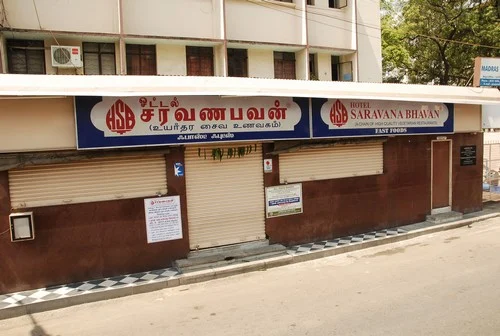 தமிழகம் முழுவதும் உணவகங்கள் வேலை நிறுத்தம் (படங்கள்)