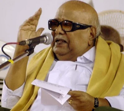 மோடி நண்பர் அதானிக்கு துணை போகும் தமிழக அரசு: கருணாநிதி பரபரப்பு குற்றச்சாட்டு!