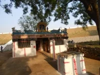 திருடுடப்பட்ட கரகம்.. கலங்கி நிற்கும் கிராம மக்கள்!