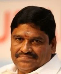 நடுக்கடலில் தத்தளித்த அமைச்சர் சம்பத்