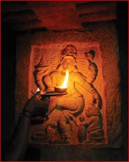 ஆனந்தக் கூத்தனின் ஆறிரு தாண்டவம்!