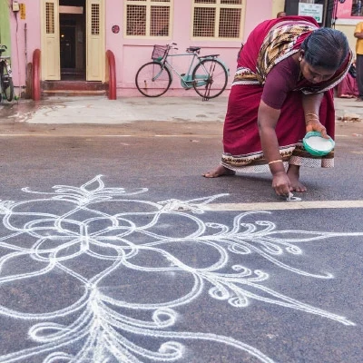 கோலம் எனும் யோகப் பயிற்சி!